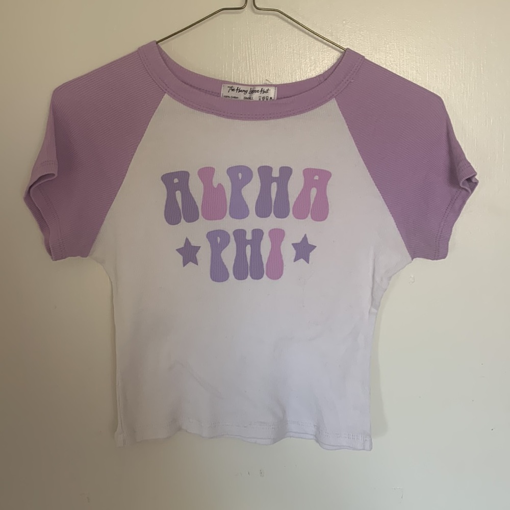 Alpha Phi hangloose hut Cropped T shirt